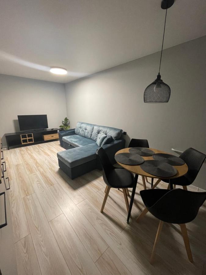 Mb Livinga Apartamentai Naftininku G Mažeikiai Eksteriør billede